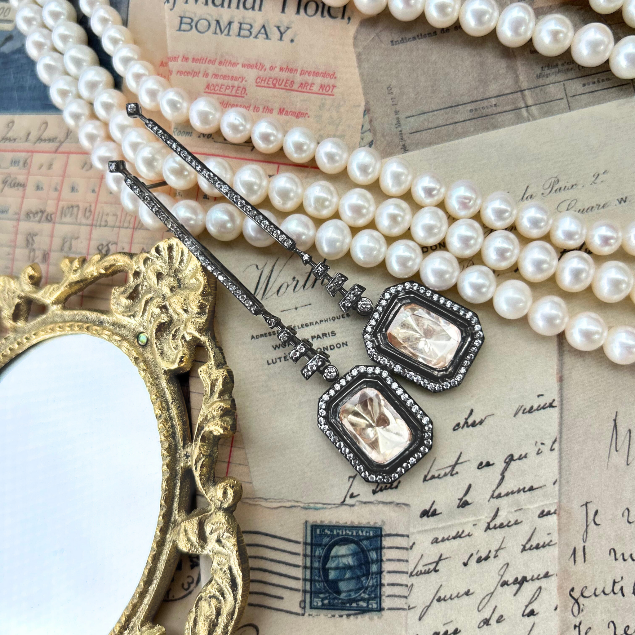 DECO-PILLAR EARRINGS