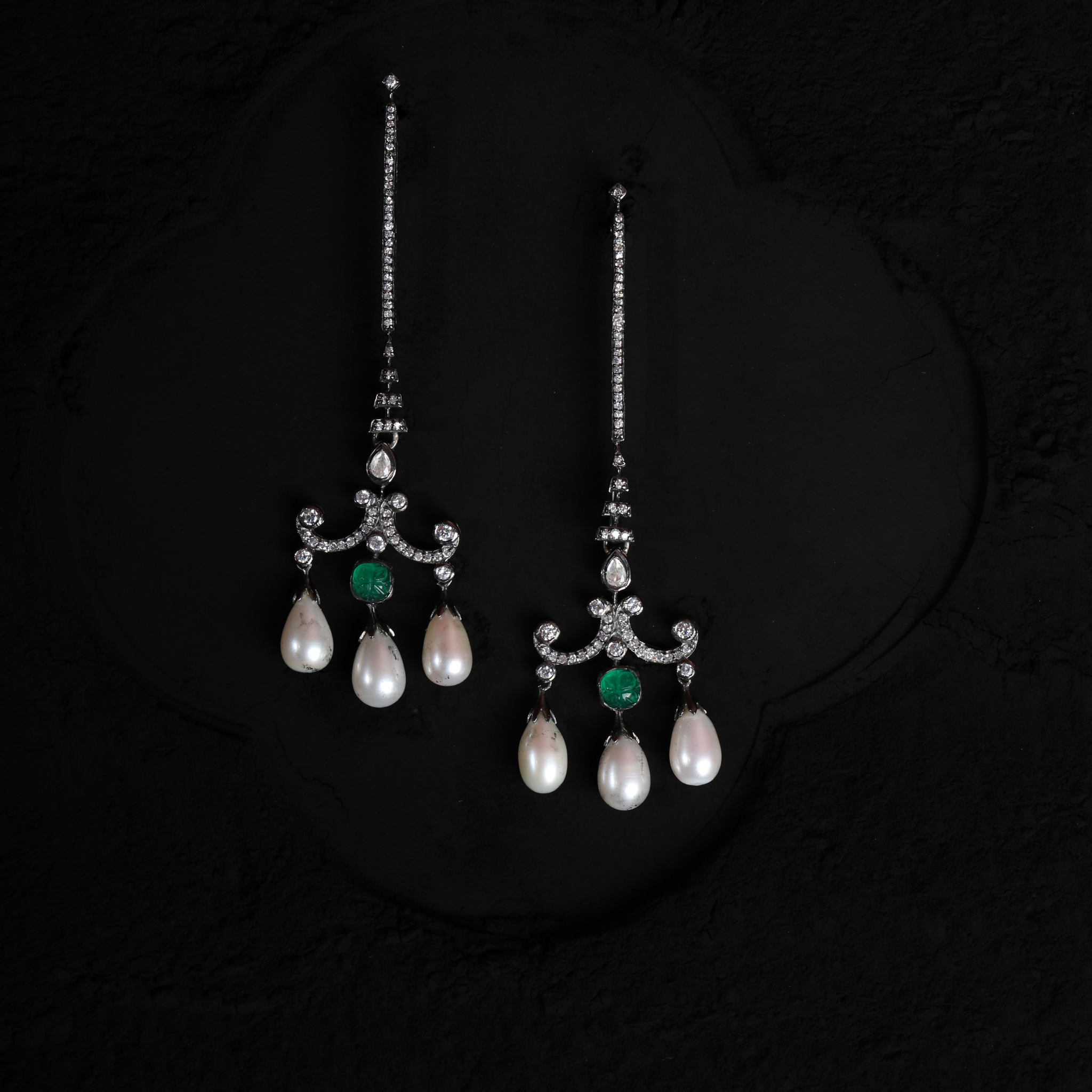 CHANDELIER PILLAR EARRINGS