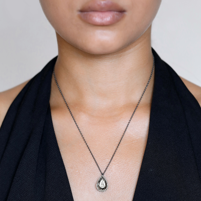 NOOR NECKLACE